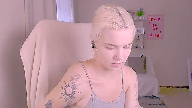 Czat XXX na żywo – Hot_Blonda
