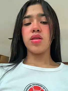 XXX chat uživo modela Lily_em