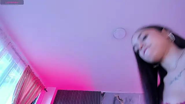 CarolineFyre Live XXX-chat