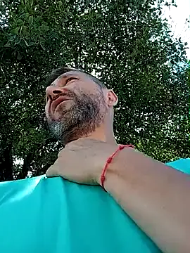 צ'אט XXX בשידור חי של BZH45