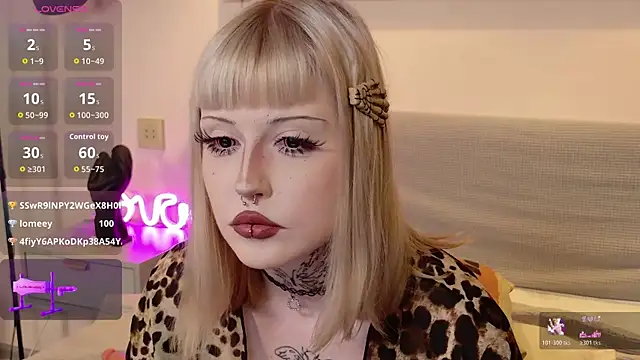MilkMeSoftly Live XXX-Chat