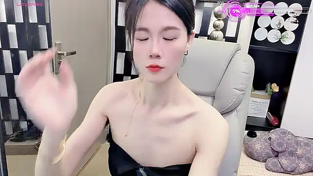 Yueyue-MM Chat XXX live