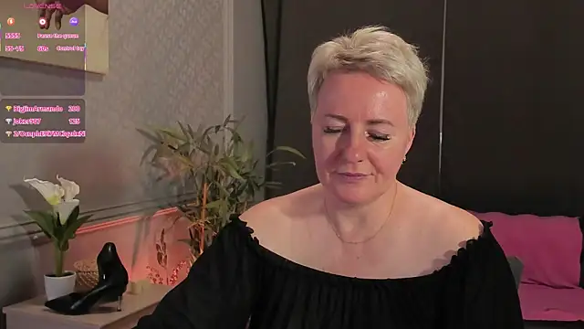 دردشة Nika_Smit الجنسية المباشرة
