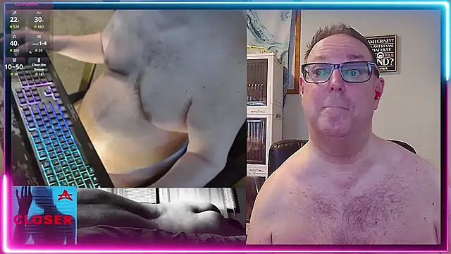 NakedOldNerdyDude's Live XXX Chat