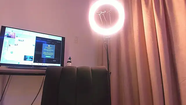 Sarah_miel's Live XXX Chat