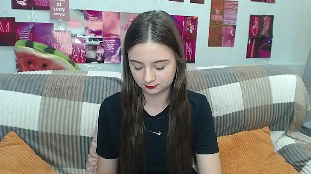 צ'אט XXX בשידור חי של MilanaRoza