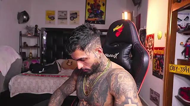 logan_hugh8: απευθείας συνομιλία ΧΧΧ