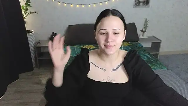 Tori_cute Adlı Modelin Canlı XXX Sohbeti