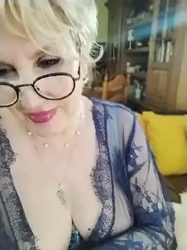GattonaBiondona's Live XXX Chat