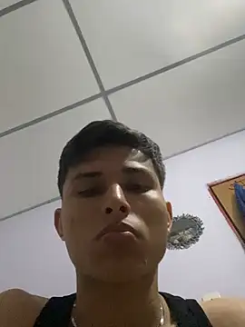 Antoni150906 live XXX chat