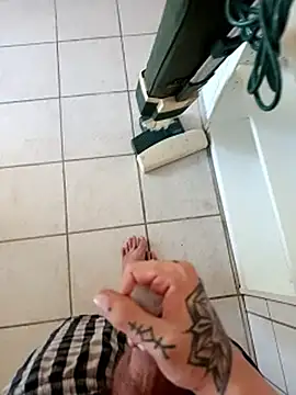 Živý XXX chat YoungDick25