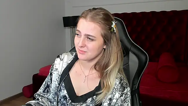 EllaBells' Live XXX Chat