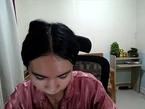 Chat XXX en directo de devine_goddess