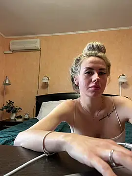 BettiVance Chat XXX live