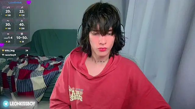 LeonBoykisser Pertunjukan Webcam