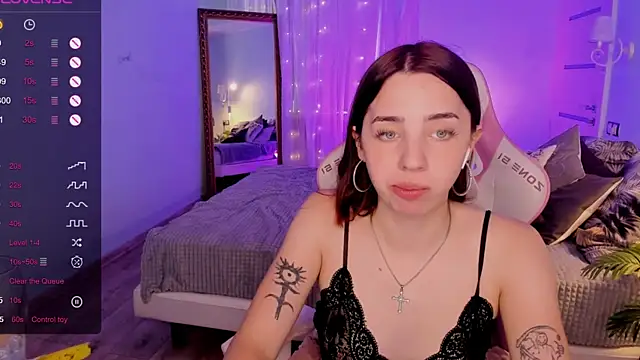 Chat XXX ao vivo de CharliGrace_