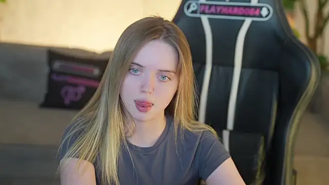 Chat +18 de Cassy-Celestial_ ao vivo