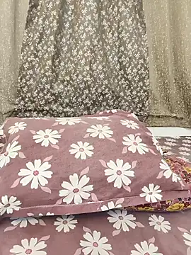 beby_girLL Adlı Modelin Canlı XXX Sohbeti