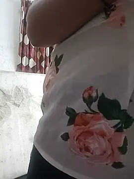 Chat +18 de Ruhi_07 ao vivo