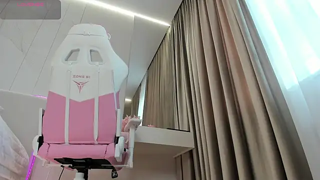 JenniferQueen11 XXX чат на живо