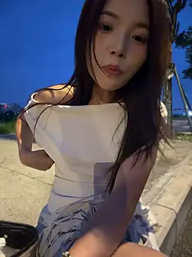 susu_kara's Live XXX Chat