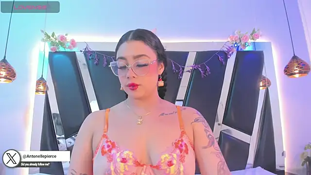 antonelllepiercee Obrolan Langsung XXX