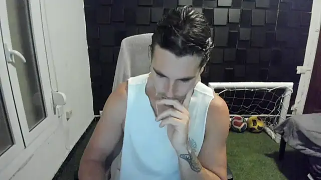 joaquin420_hot Adlı Modelin Canlı XXX Sohbeti