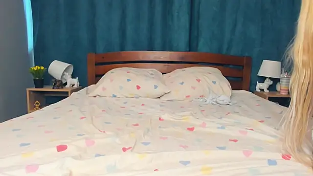 DeniseMekus Adlı Modelin Canlı XXX Sohbeti