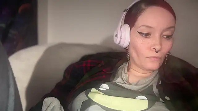 Chat +18 de FRRANNKIE ao vivo