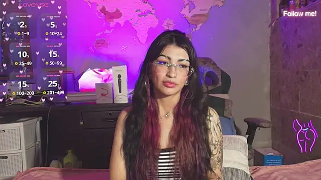 Chat XXX en directo de mia_devine_