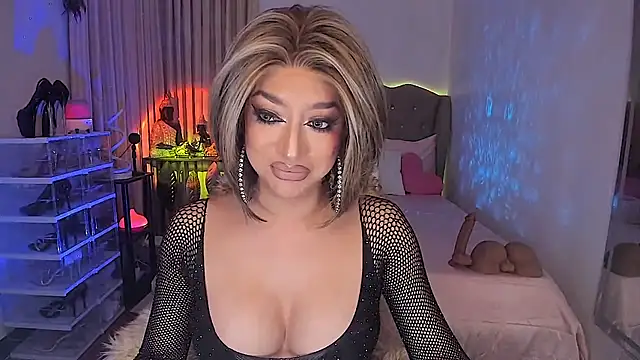 Chat +18 de GoddessTransContessa ao vivo