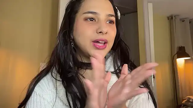 xSelena Chat XXX live