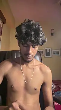 XXX chat uživo modela GunSlay