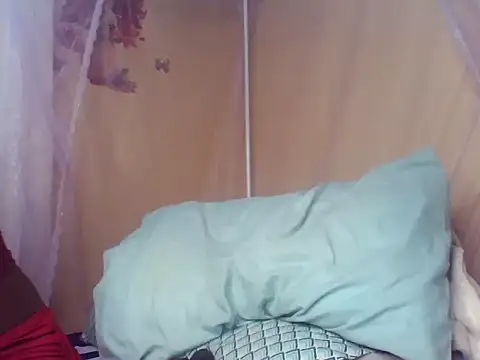Chat XXX en directo de Petitecindy