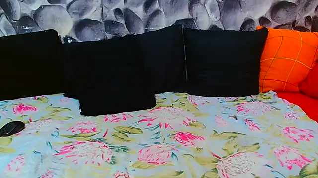 AfricanBigAssxx98 在線直播表演