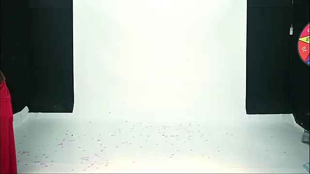 XXX chat uživo modela ACE-111