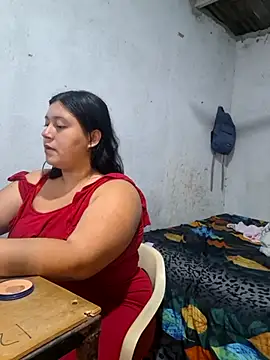 ParejaCurvy20 Chat XXX in diretta