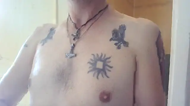 SHARPSkinhead's Live XXX Chat