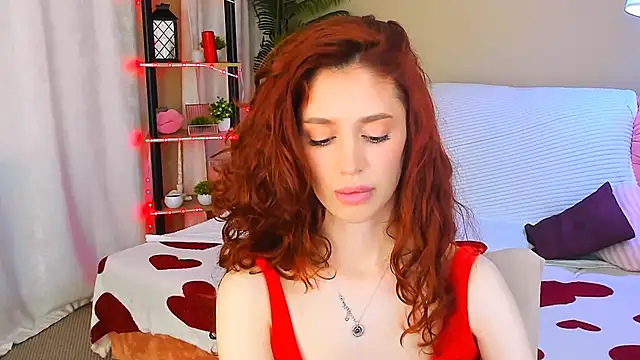 ChristinaConteeree Webcam Show