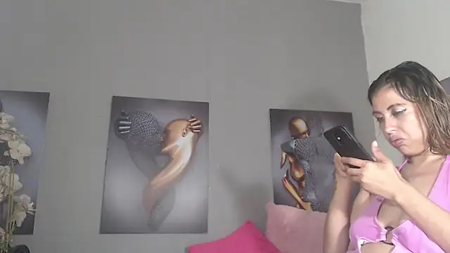 AntonellaBlanc Adlı Modelin Canlı XXX Sohbeti