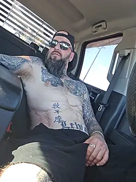 แชท XXX สดของ Beardedtattood