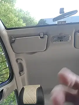 Car-public লাইভ XXX চ্যাট