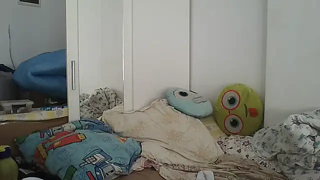 vitalik66679 Adlı Modelin Canlı XXX Sohbeti