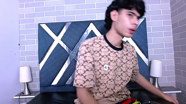 Chat XXX ao vivo de Kevin_Brooks1