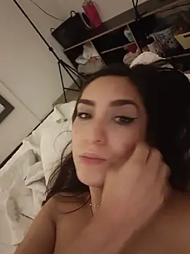 Chloemendoza Adlı Modelin Canlı XXX Sohbeti