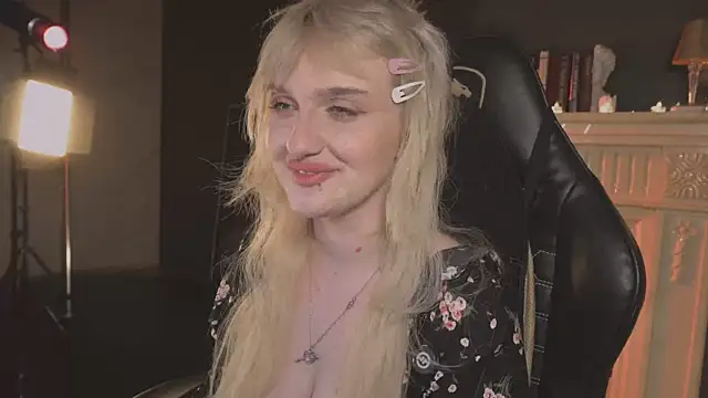 ELLIEJAY Live XXX-Chat