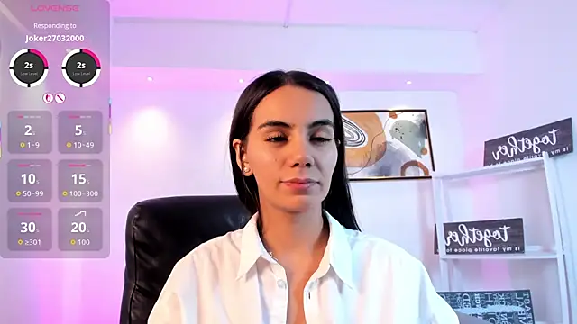 martina_mancini's Live XXX Chat