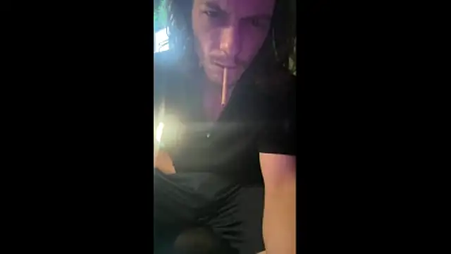 XXX chat uživo modela fxcking4ever