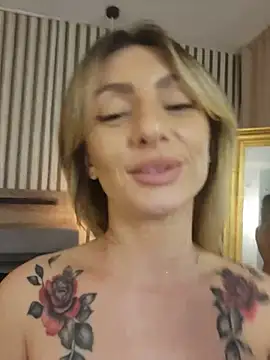SofiaLace Chat XXX live
