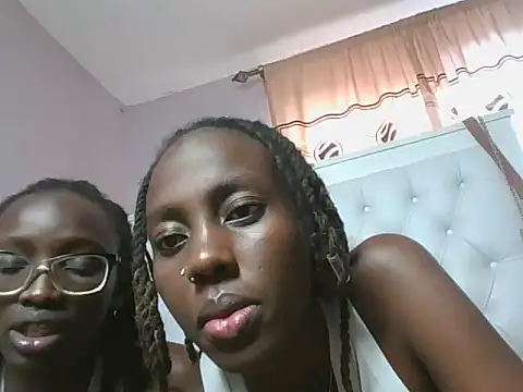 nudevelvet1's Live XXX Chat